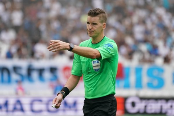 欧足联公布欧冠马竞VS国米裁判组：由法国裁判组领衔法则